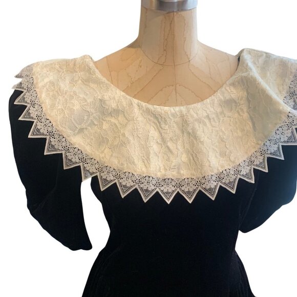 Eber Black Velvet Ivory Lace Collar Short Sleeve Mini Dress Women Size 7 Vintage - Picture 6 of 10
